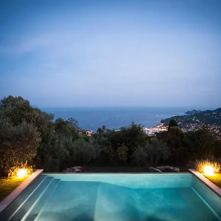 Nel Bosco Con Splendida Vista Mare